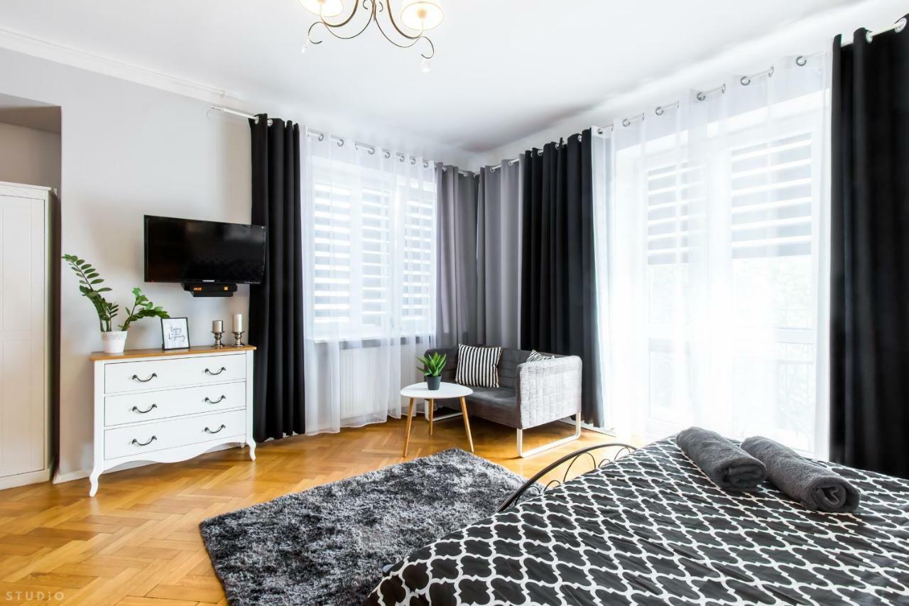 Clicktheflat Chmielna 7 Apartment *