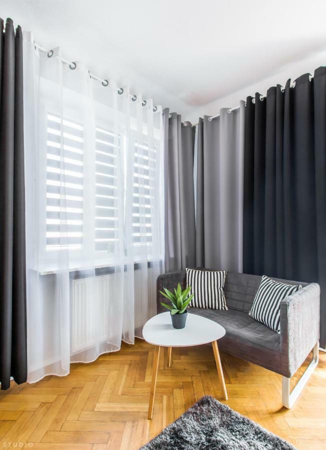 Apartment Clicktheflat Chmielna 7 Warsaw